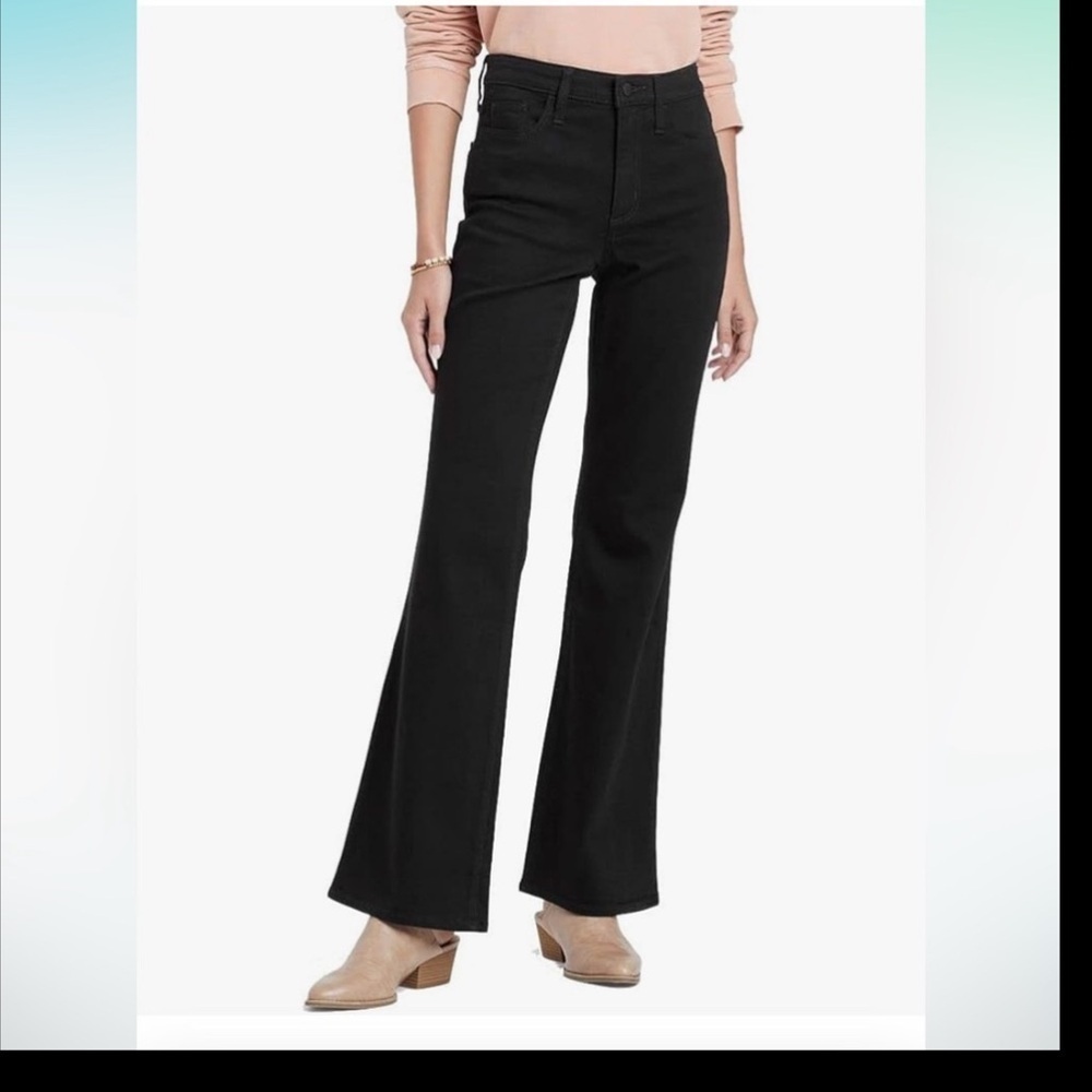NWT-universal thread-4-black-high-rise,flare,Fitted hip and thigh jeans.